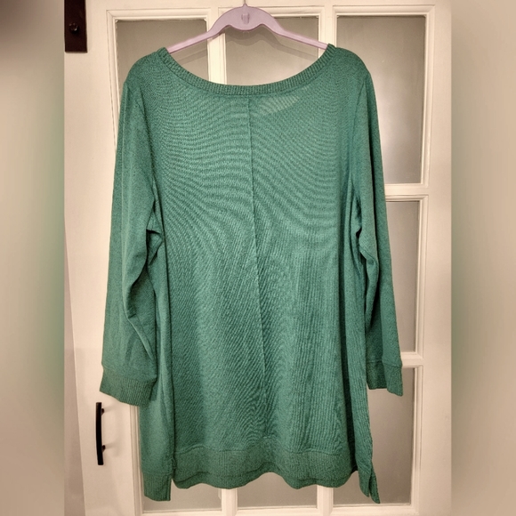 D & Co. Active Stretchy Comfy Oversized Knit Blouse Size 2XP NWOT - Picture 2 of 6